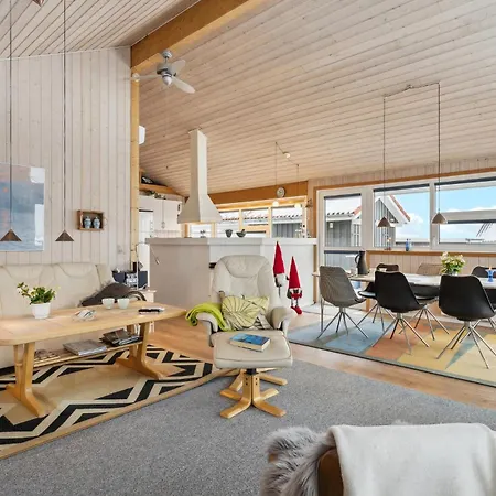 Beautiful In With Sauna بيت للعطل *